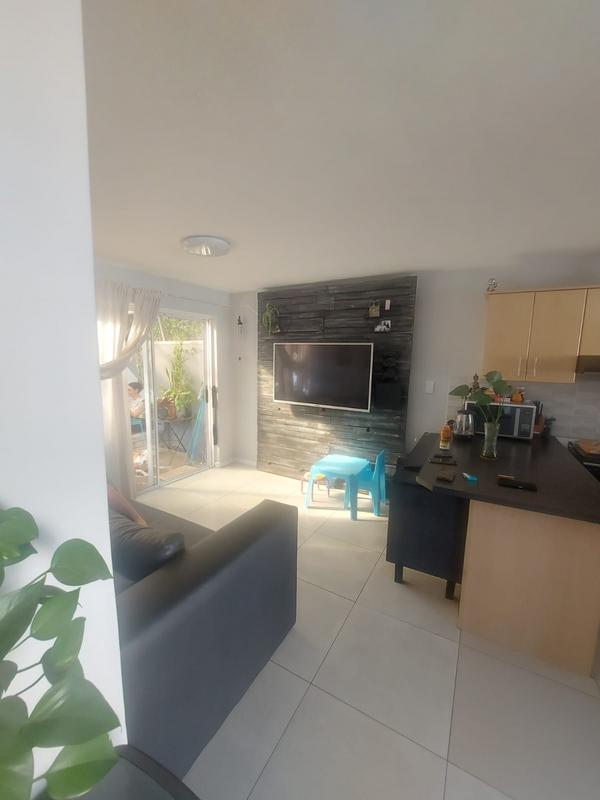 To Let 2 Bedroom Property for Rent in Table View Western Cape